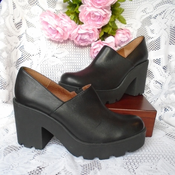 Sixtyseven Shoes - Sixty Seven Leather Chunky Heeled Booties